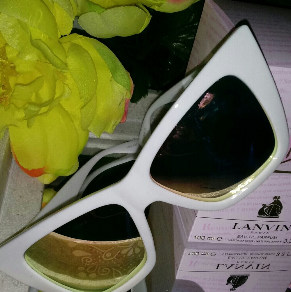 Quay Australia Pink Mirror Sunglasses
